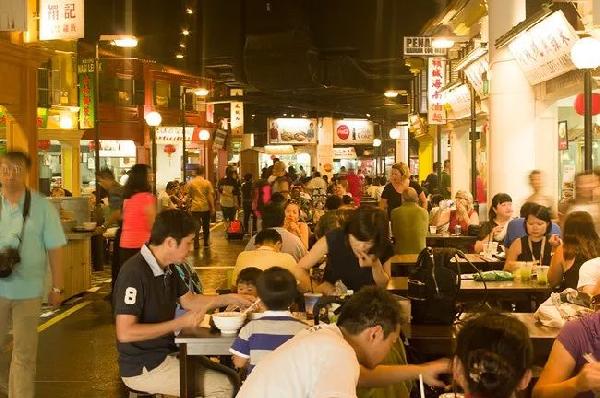 餐飲經(jīng)營管理：餐廳生意不好的原因有很多，看看你占了幾條